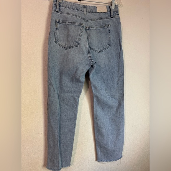 Paige Doretta Destructed Light Wash Noella Raw Hem Straight Denim Jeans Size 28 - Picture 7 of 7